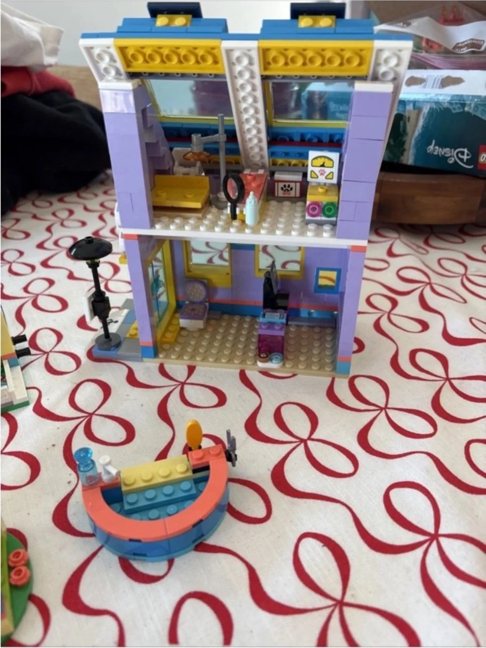 LEGO Friends dog rescue center - Picture 5 of 8